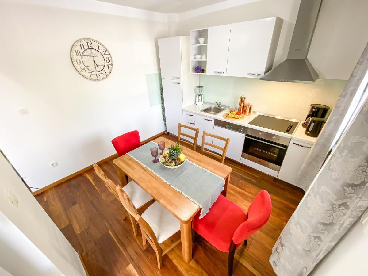 Apartment Josipa スプリト エクステリア 写真